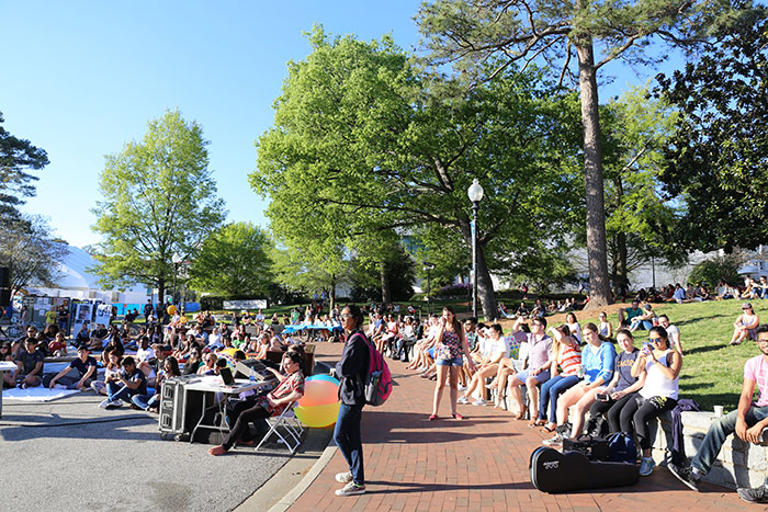 Students participate in Dooley's Week events.