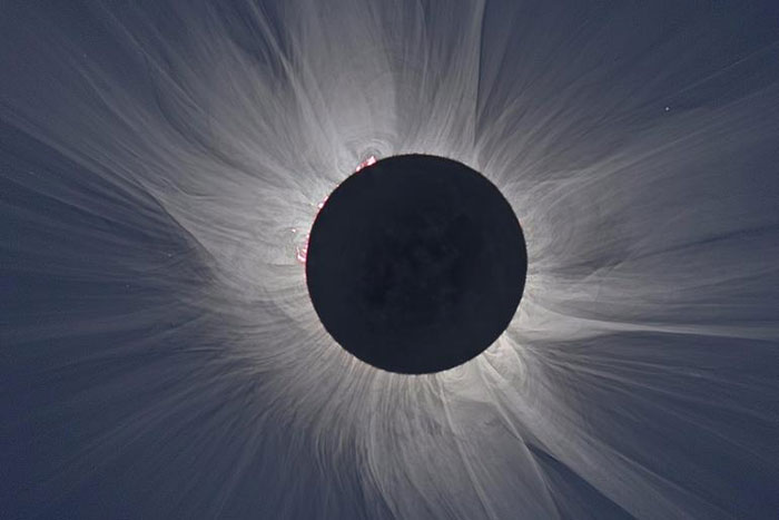 A NASA photo shows a total solar eclipse.